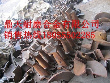 西筑3000瀝青混合設備篩網(wǎng)、西筑鍋底襯板、除塵布袋生產(chǎn)廠(chǎng)家